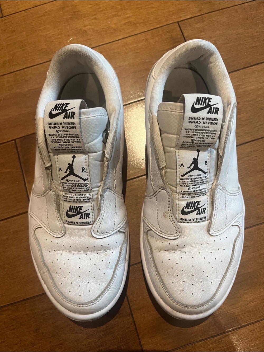 Nike White Womens Slip-On Retro Air Sneakers Sz 5.5